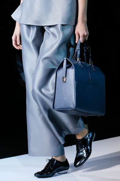 Look 15